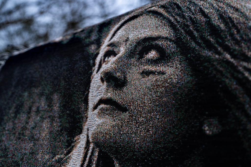 ANGELS GRAVE BLANKET WALL TAPESTRY